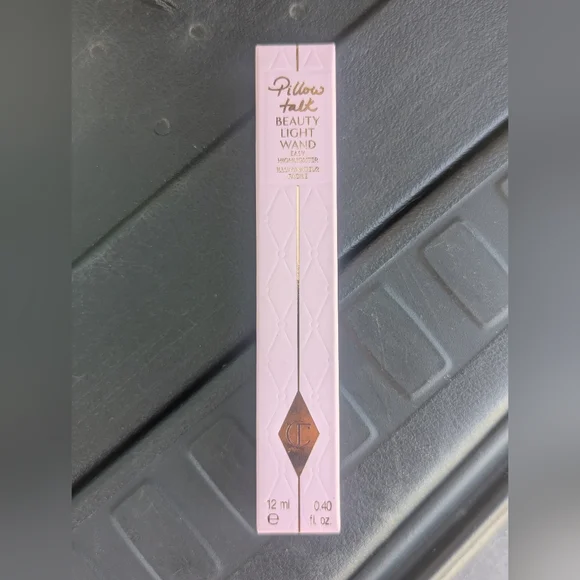 Charlotte Tilbury Pillow Talk Beauty Light Wand Highlighter 12ml NIB - Picture 2 of 6